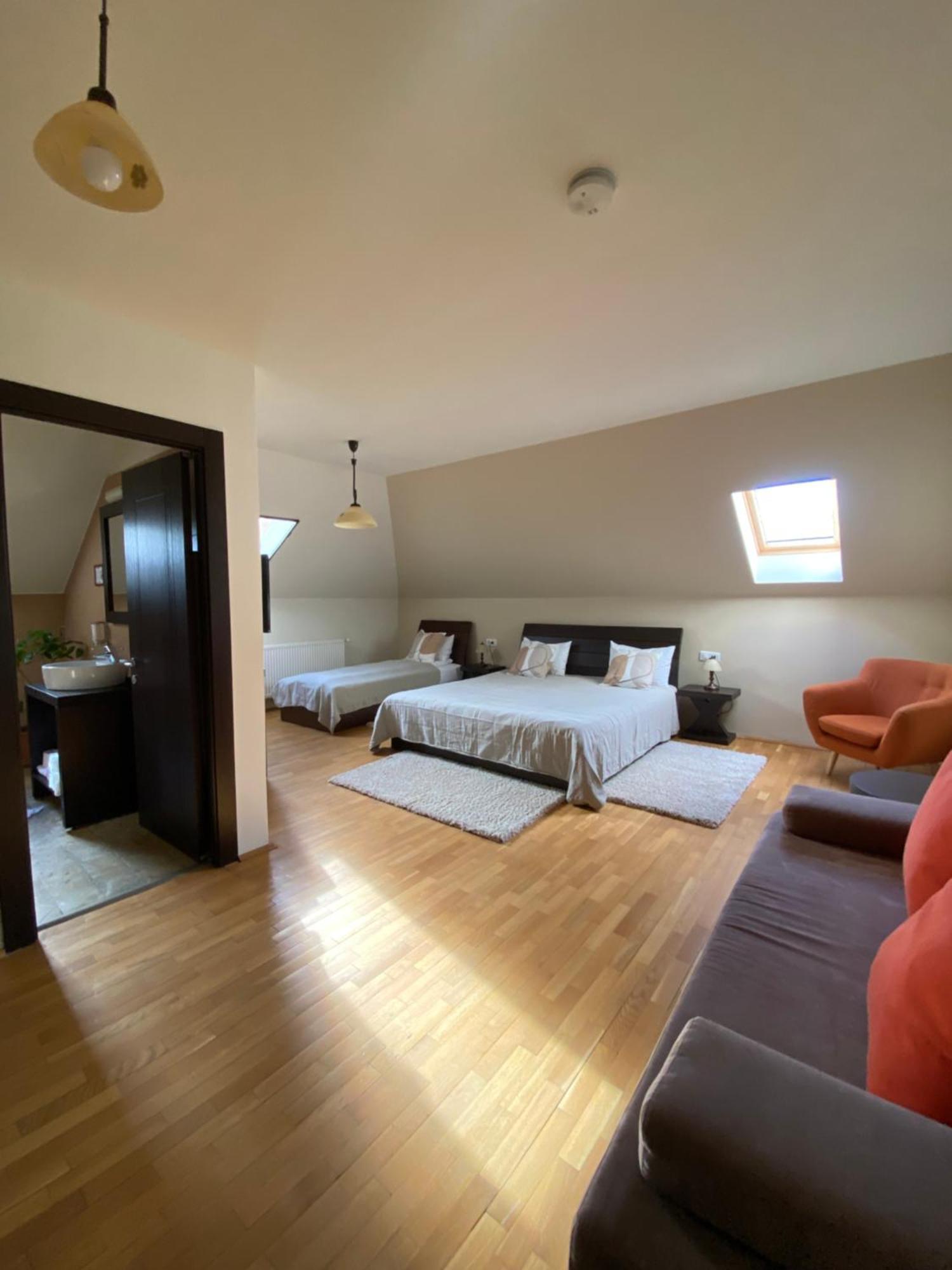 Cetatuia Hotel Măgura Eksteriør billede