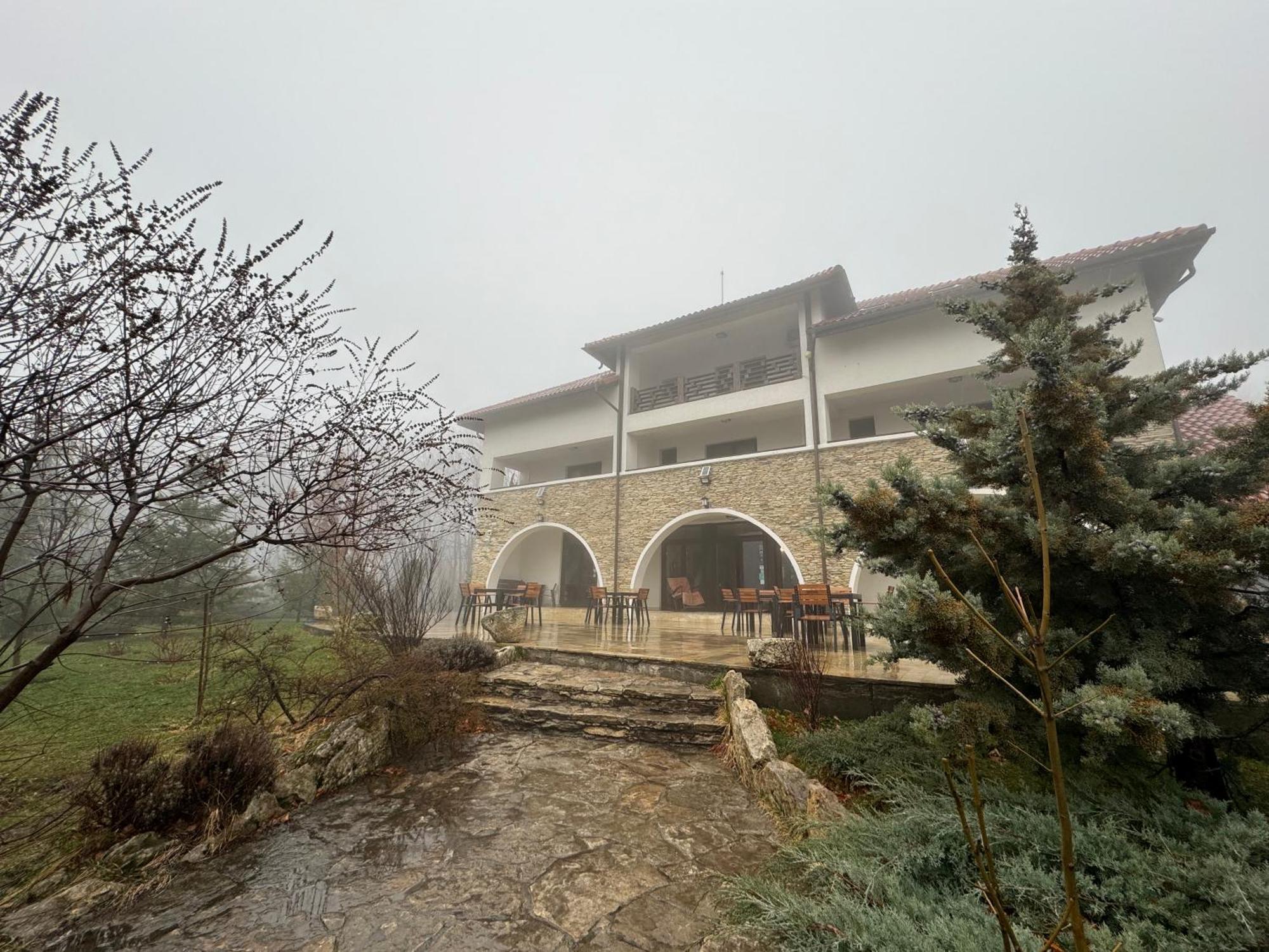 Cetatuia Hotel Măgura Eksteriør billede