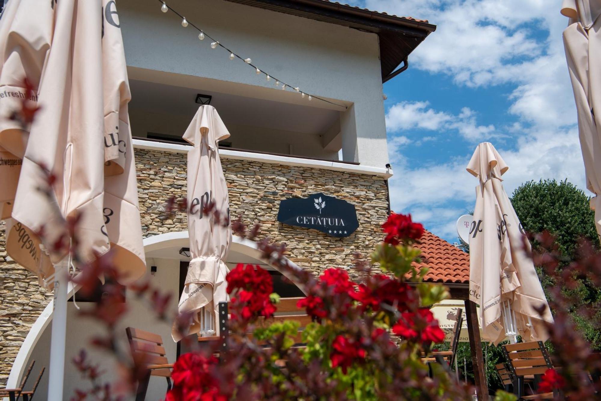 Cetatuia Hotel Măgura Eksteriør billede